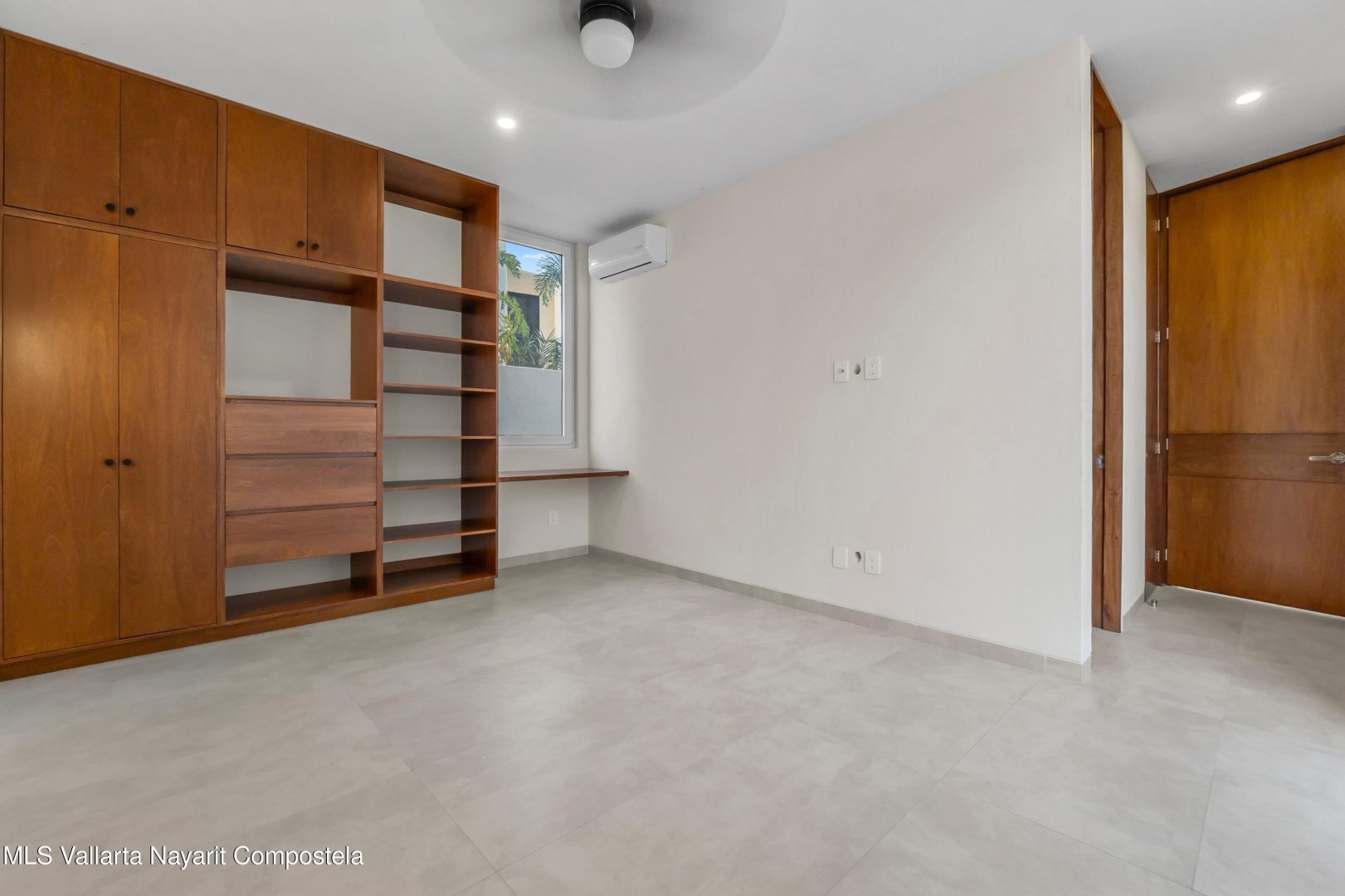 20251125200224797698000000-o