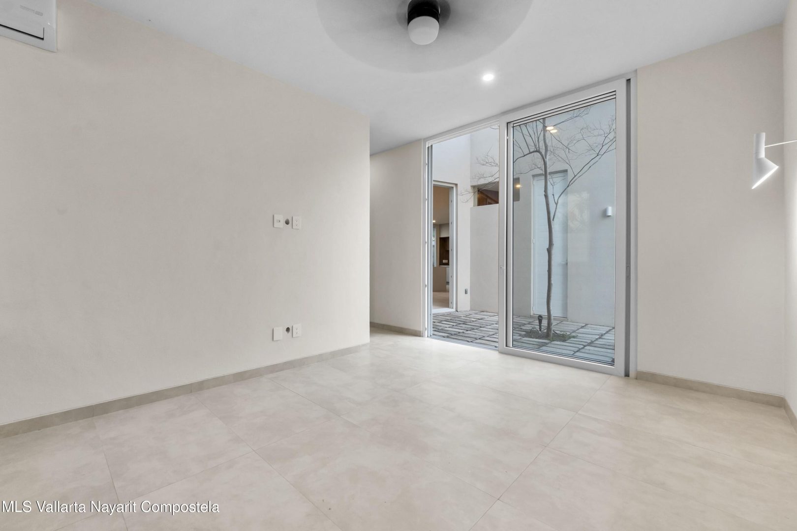 20251125200226974147000000-o