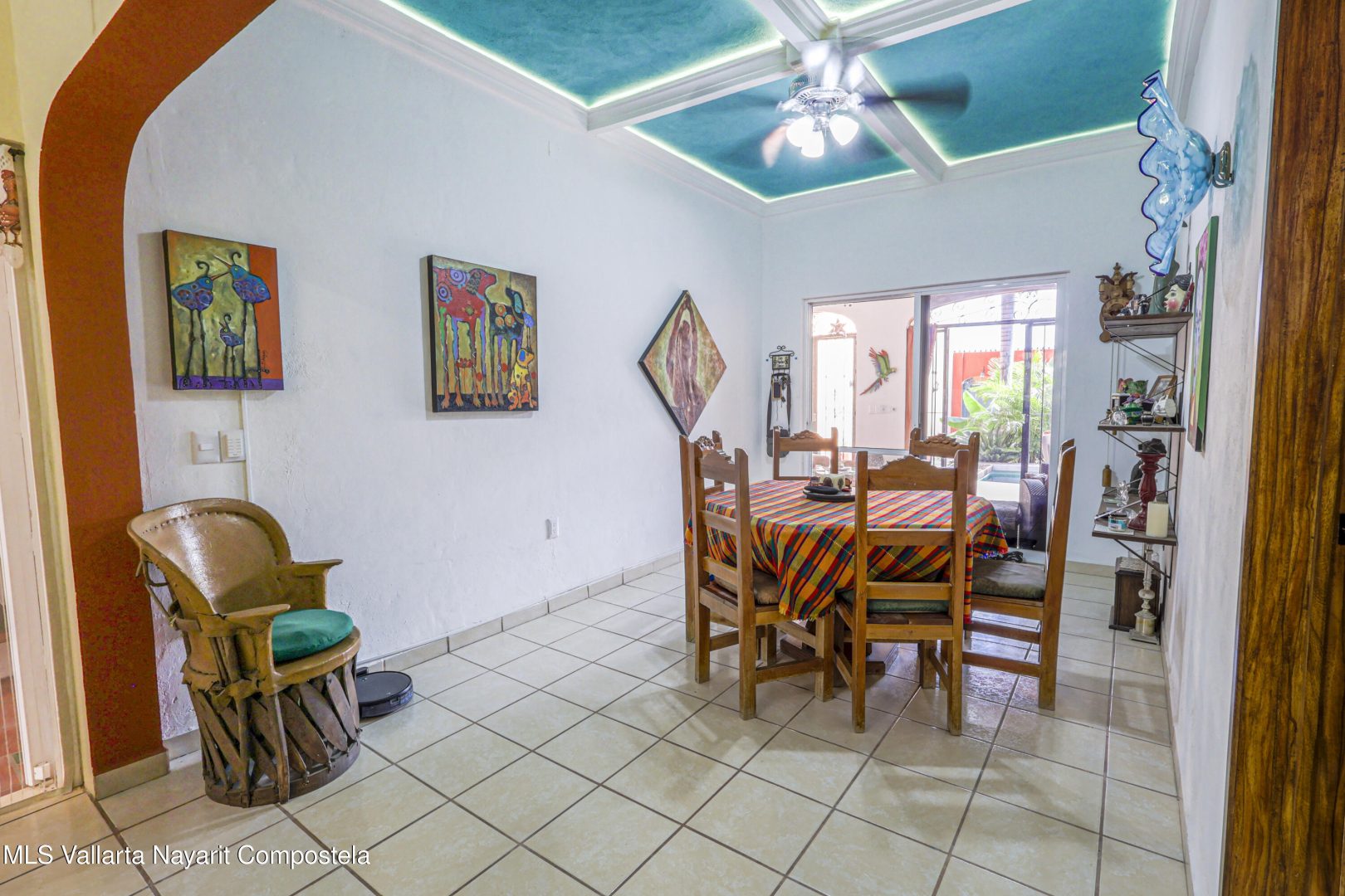 20251127163517773807000000-o