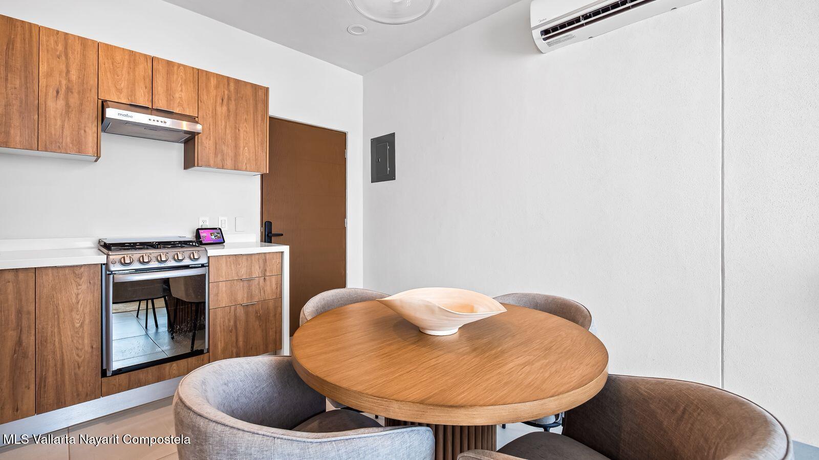 20251127223610717740000000-o