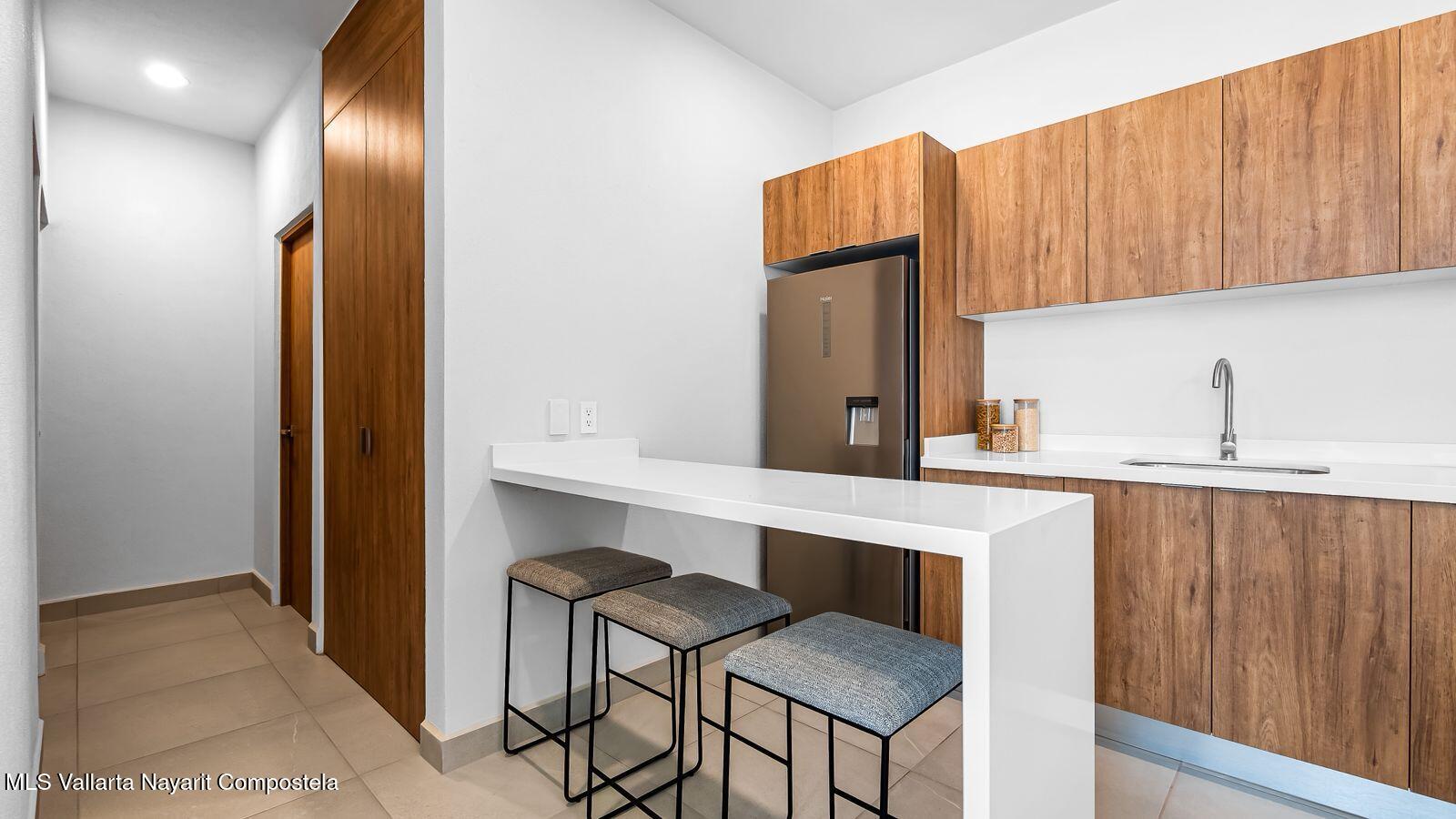 20251127223611564219000000-o