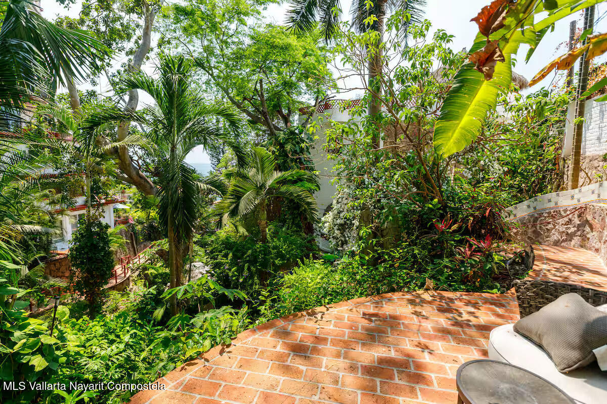 20251127230347383475000000-o