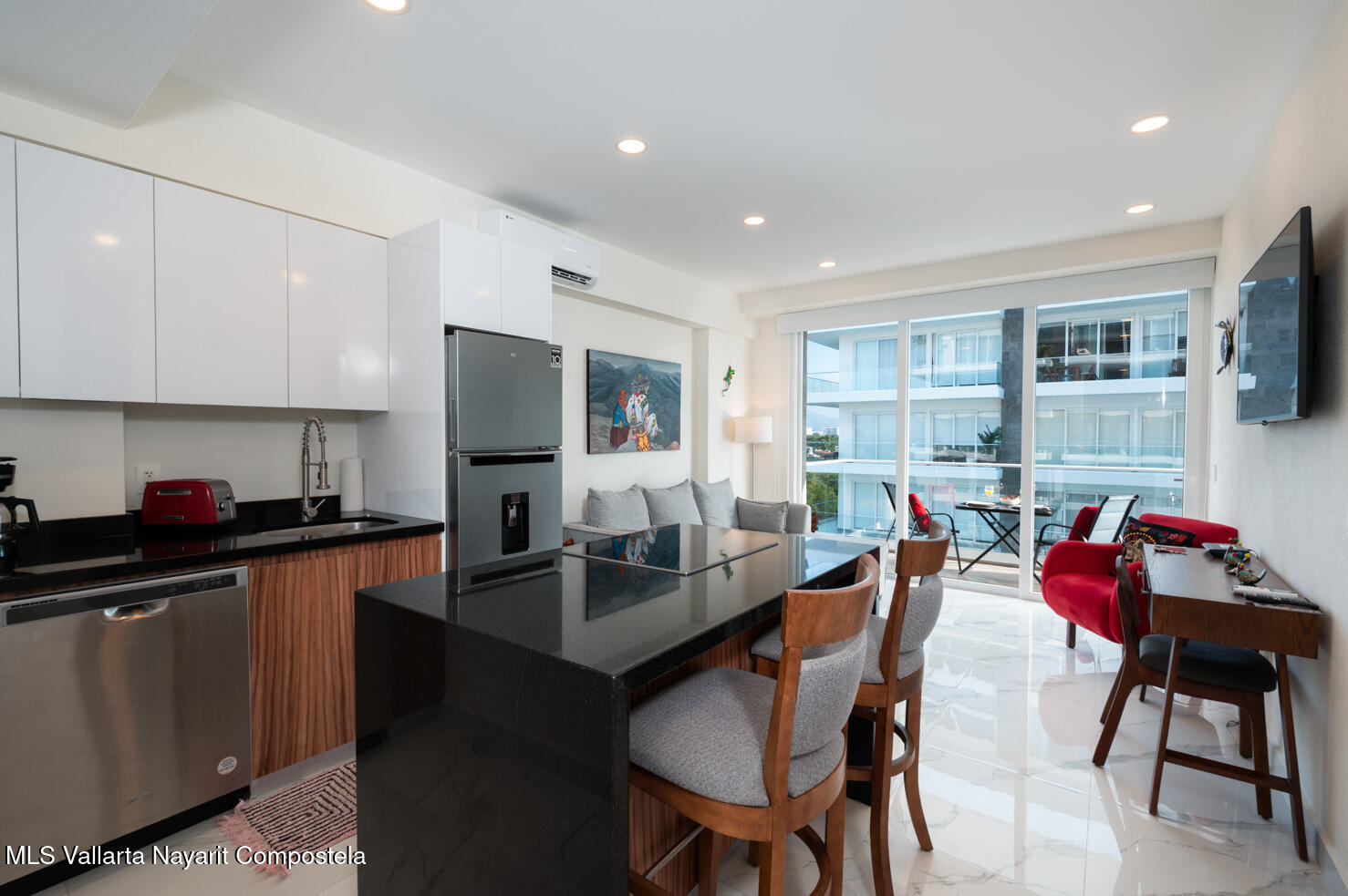 20251129190915973579000000-o