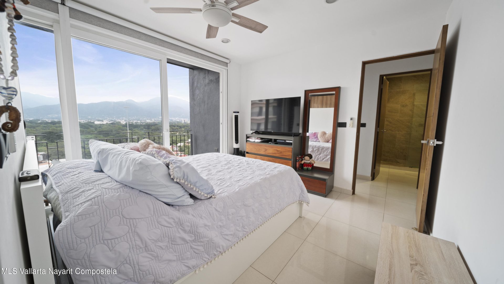 20251201200607516813000000-o