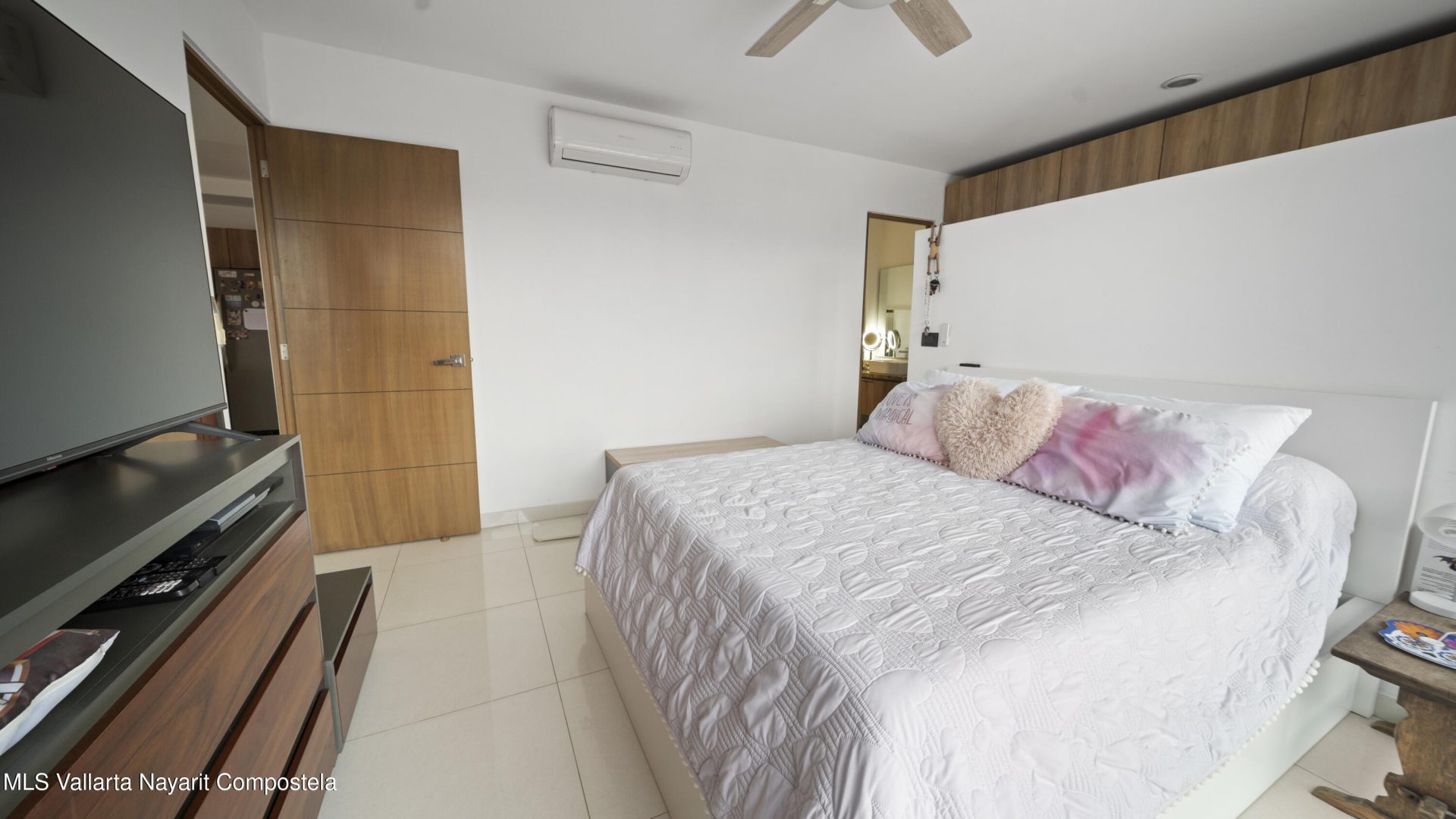 20251201200615816124000000-o