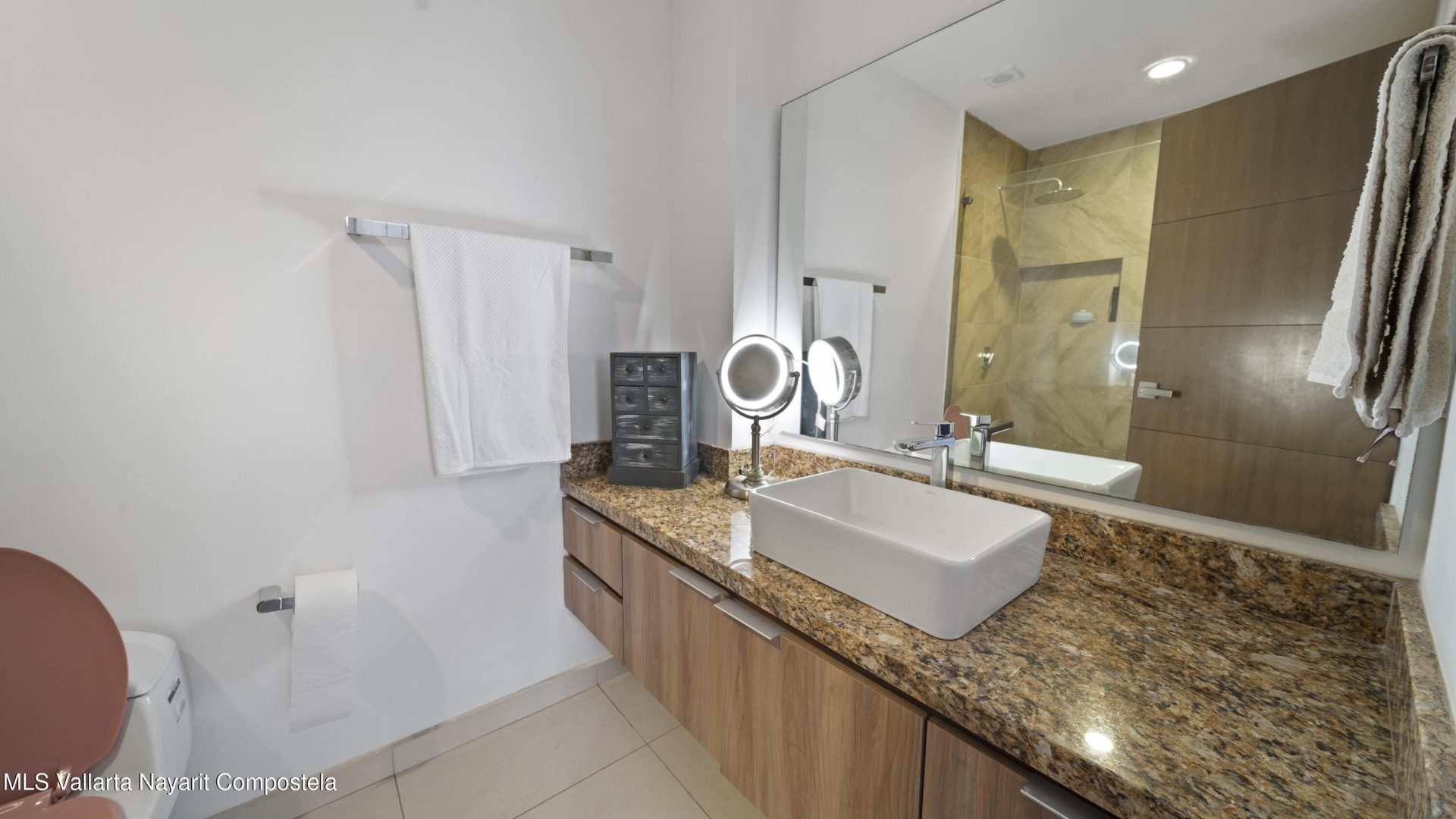 20251201200640646166000000-o