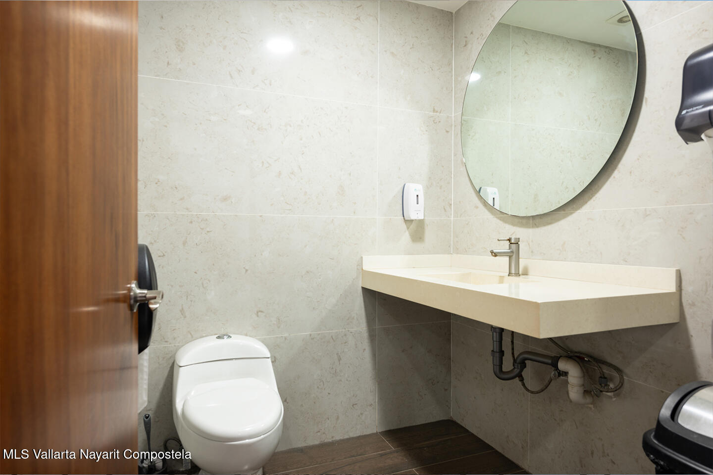 20251202152454348470000000-o