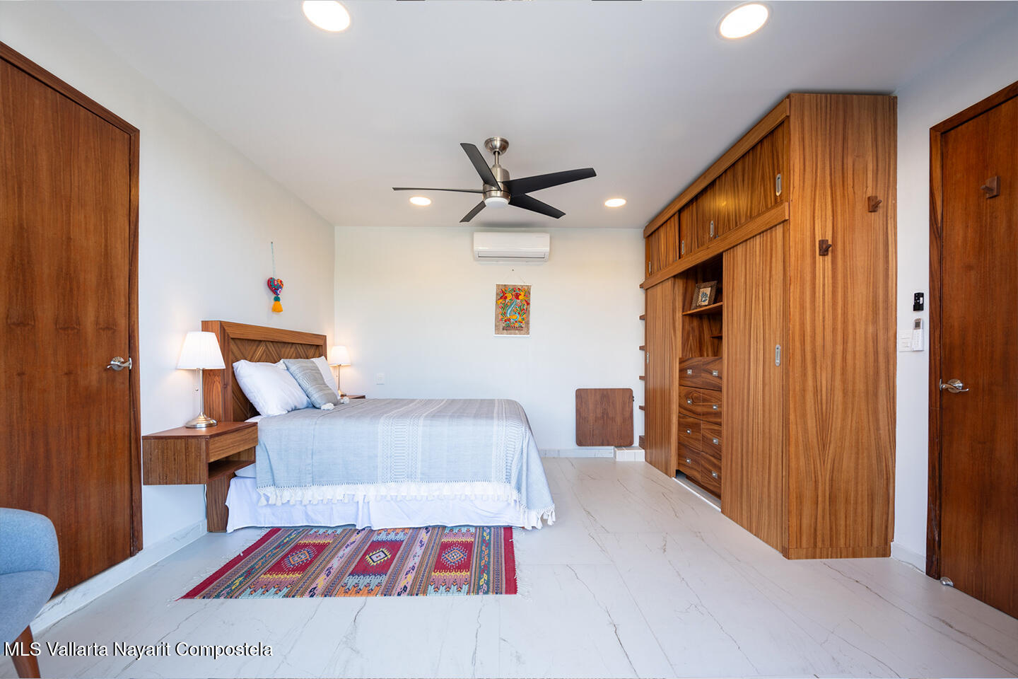 20251202152501581768000000-o