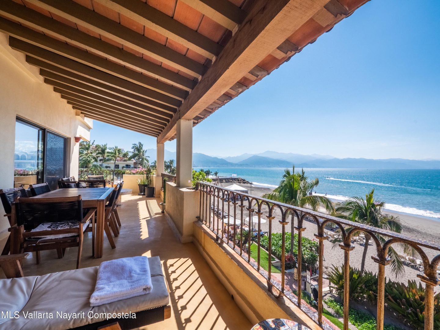 20251203010458157644000000-o