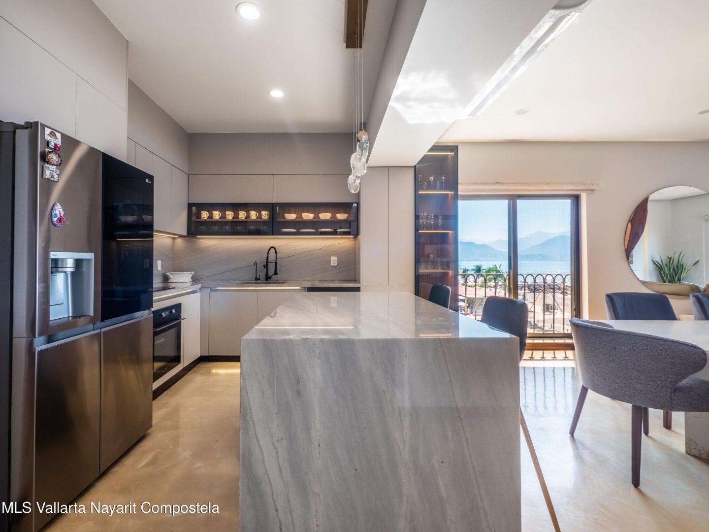 20251203010552690334000000-o