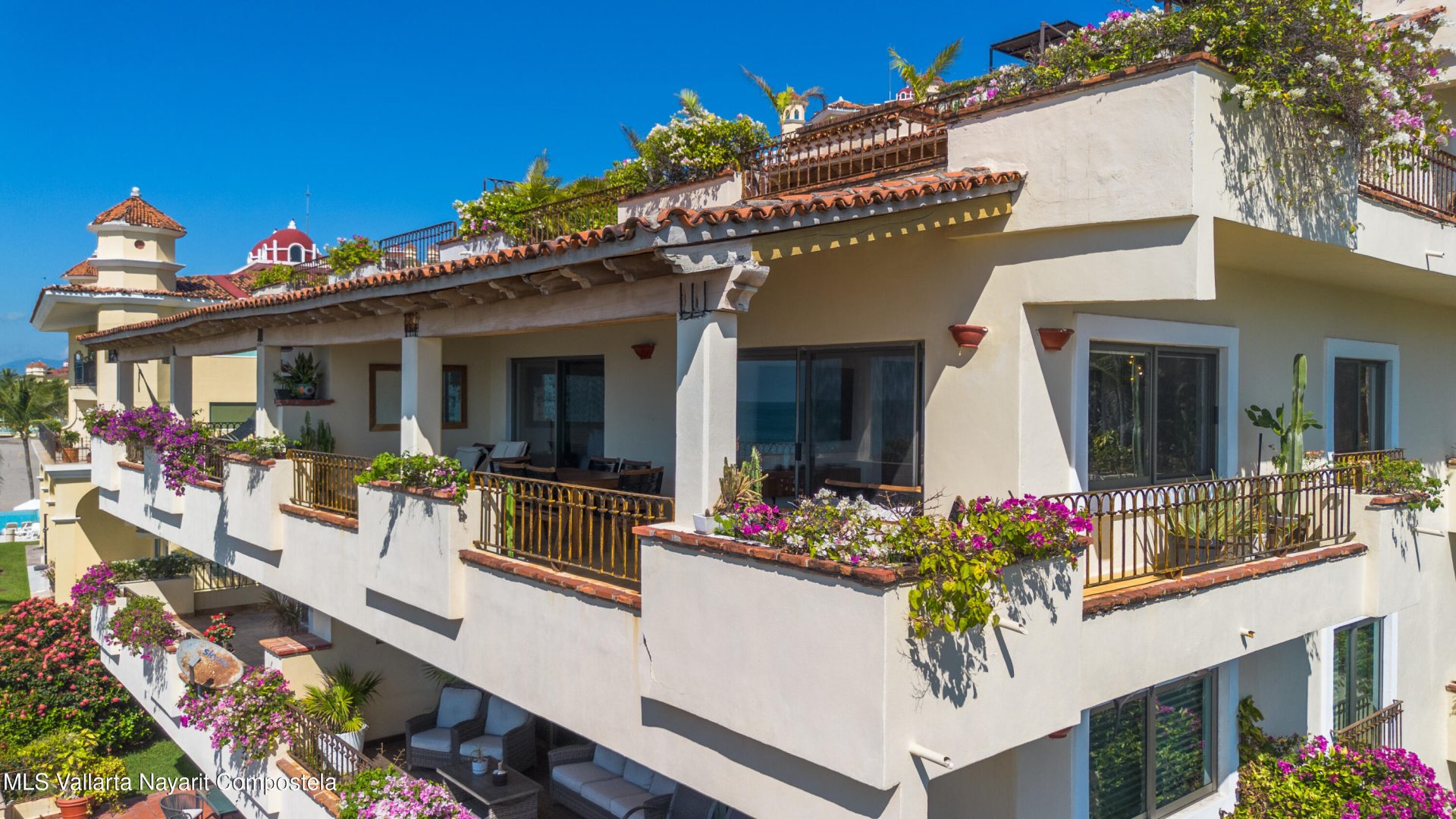 20251203010653684323000000-o