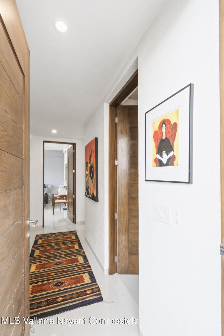 20251203161221785557000000-o