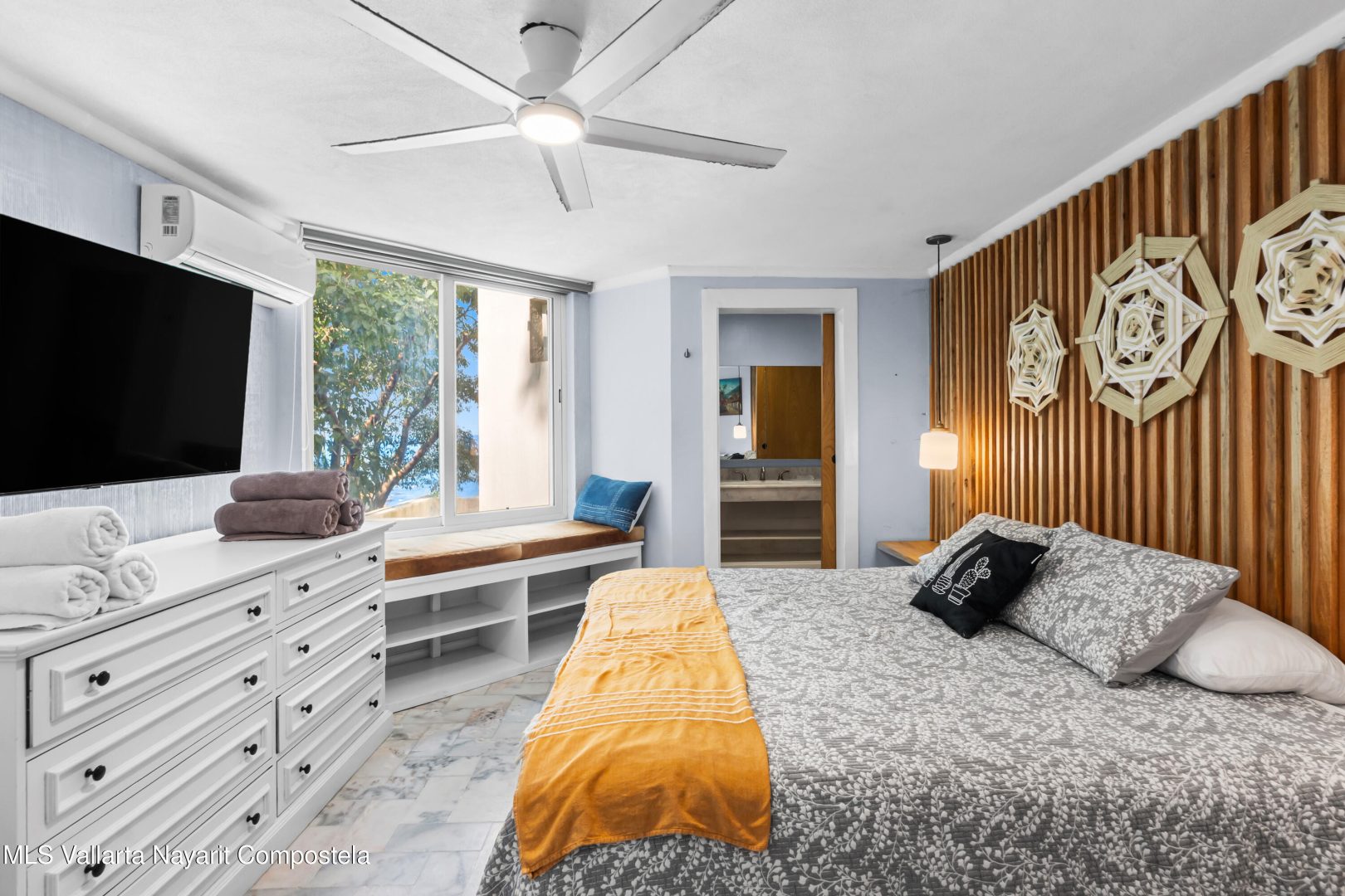 20251203171610696714000000-o