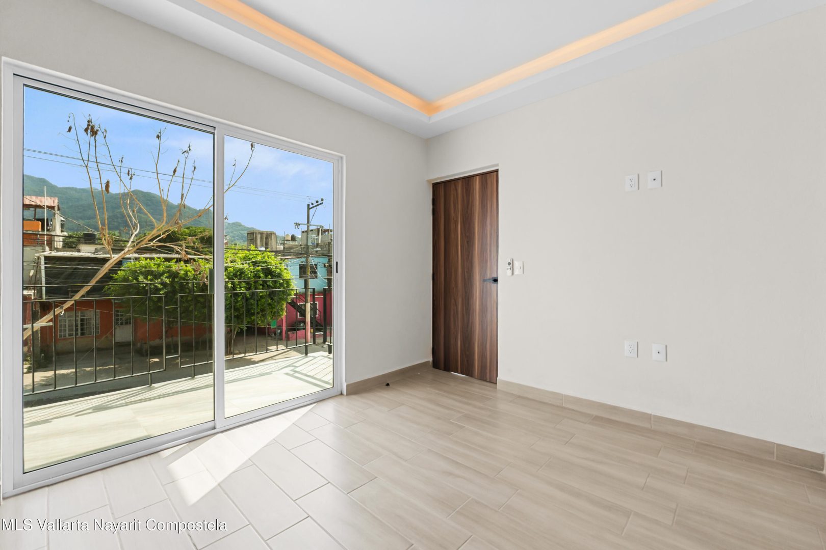 20251203212347224760000000-o