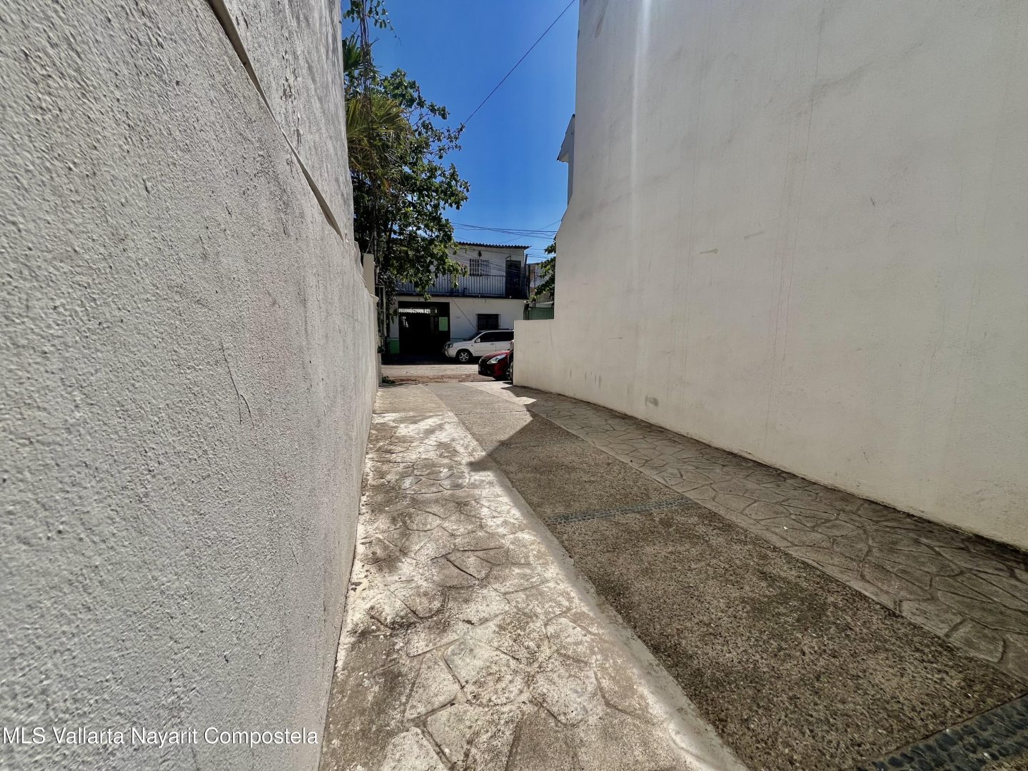 20251204182929419596000000-o