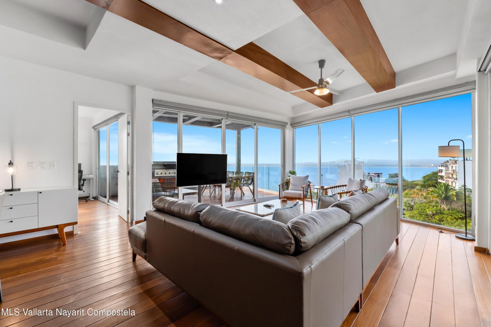 20251204194216861333000000-o