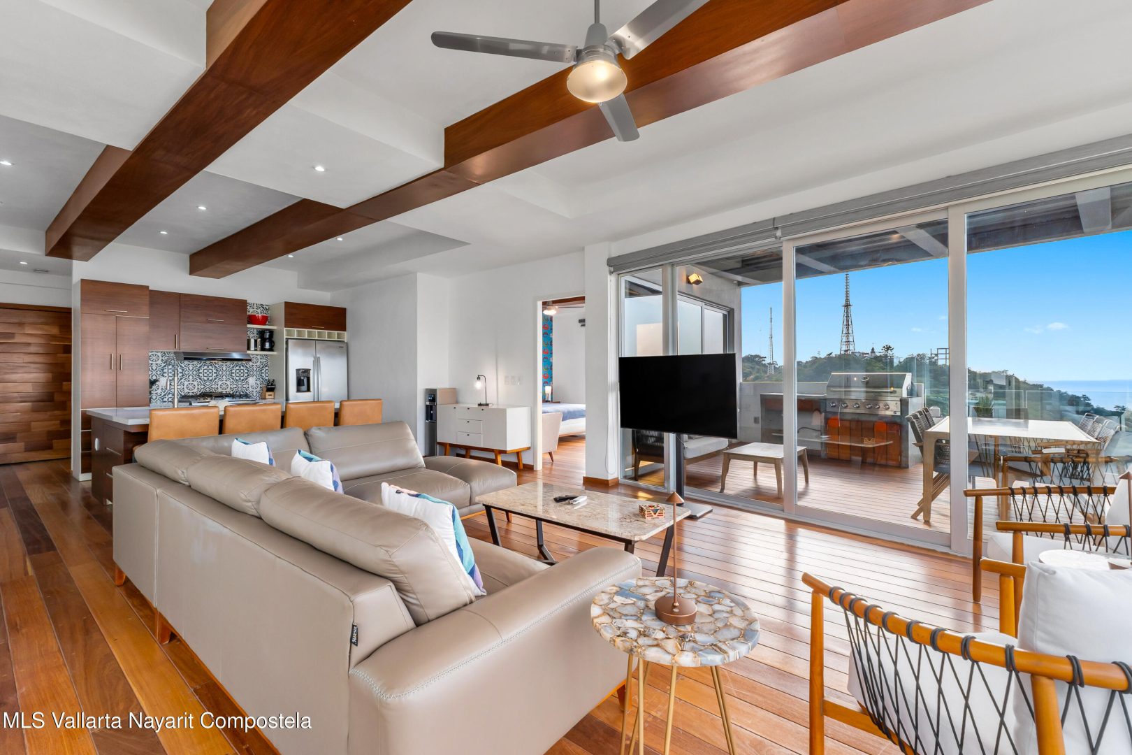 20251204194231108359000000-o