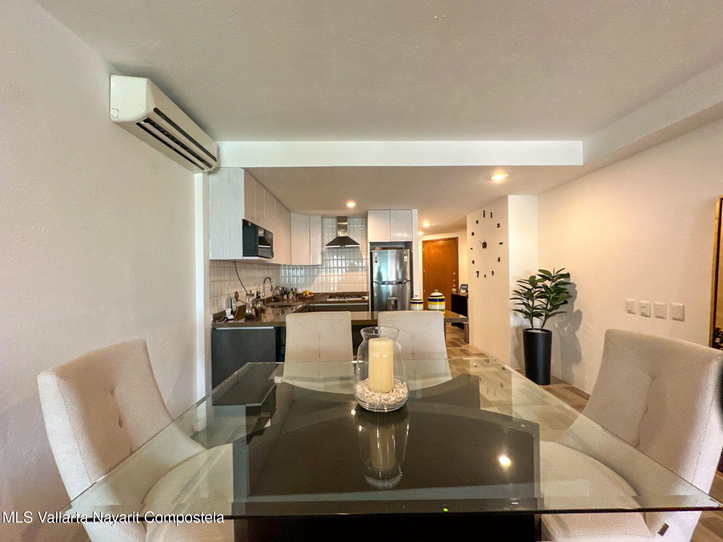 20251204194733401212000000-o