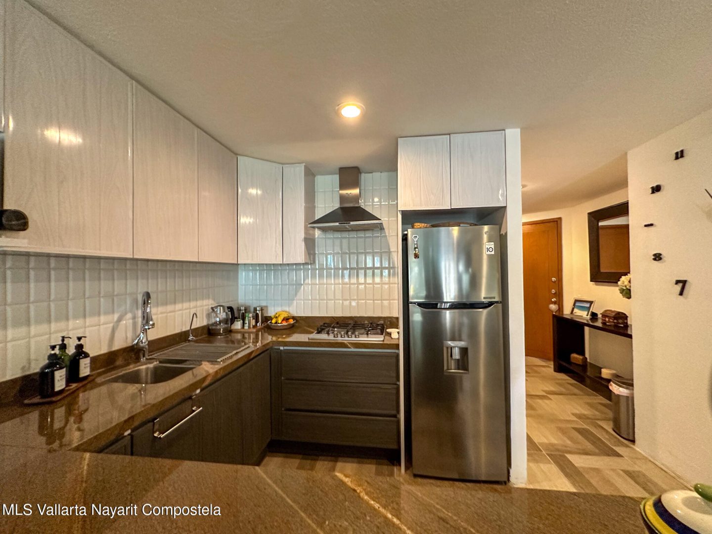 20251204194734366722000000-o