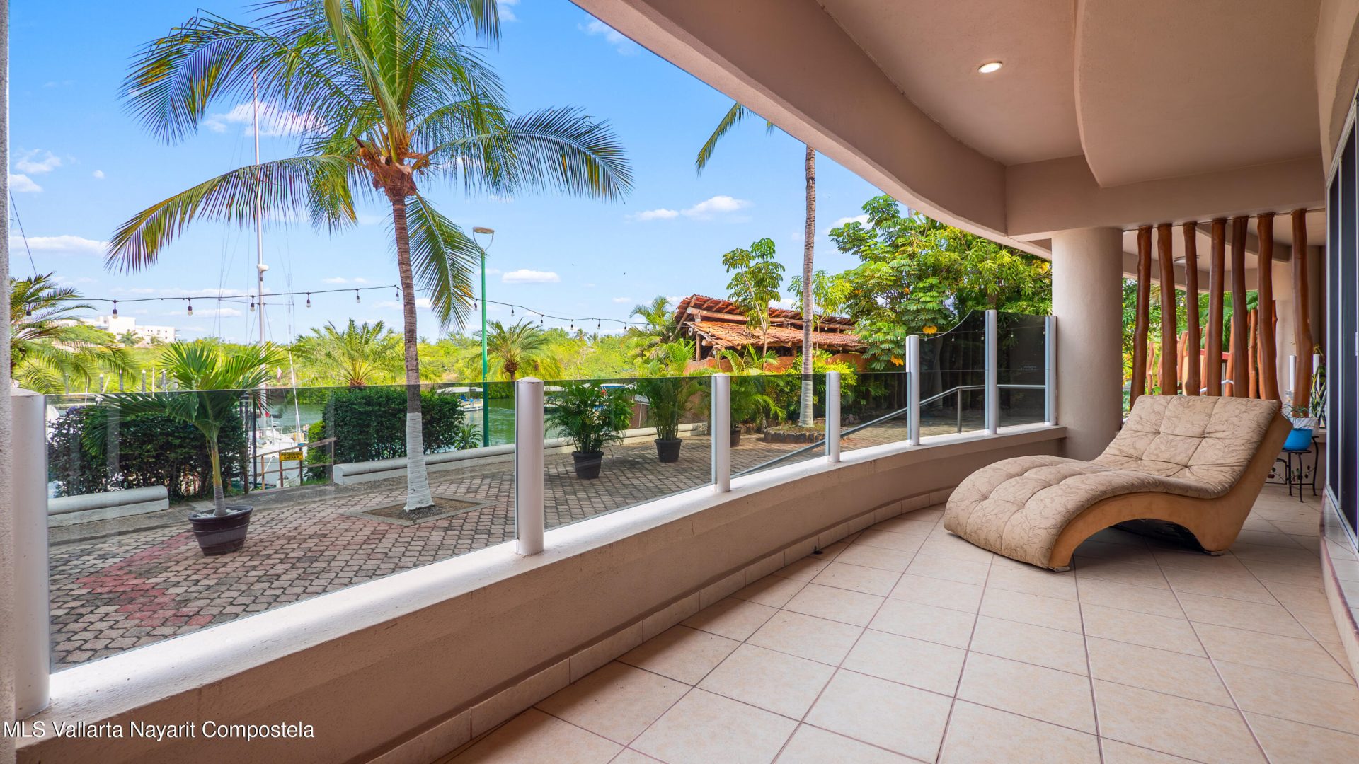 20251204230323602908000000-o