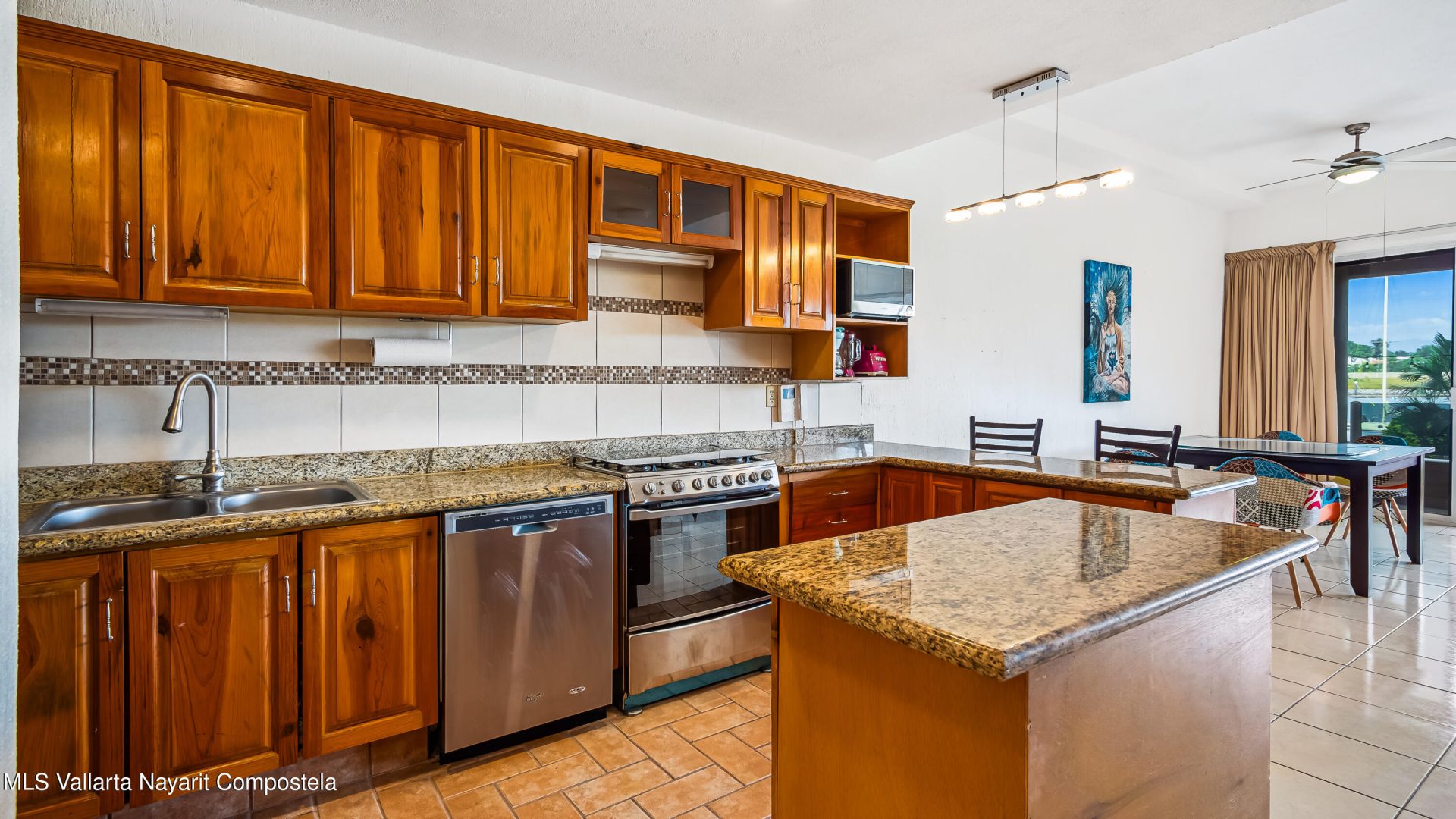 20251204230342798180000000-o