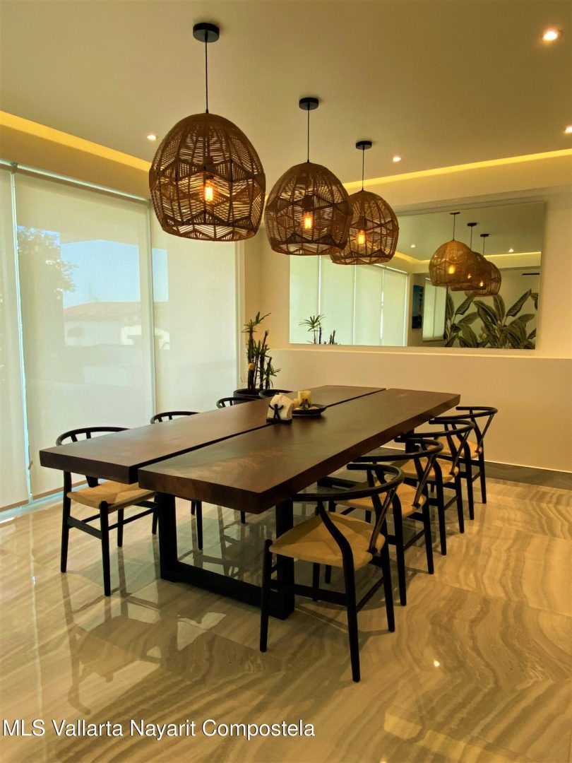 20251205002935348389000000-o