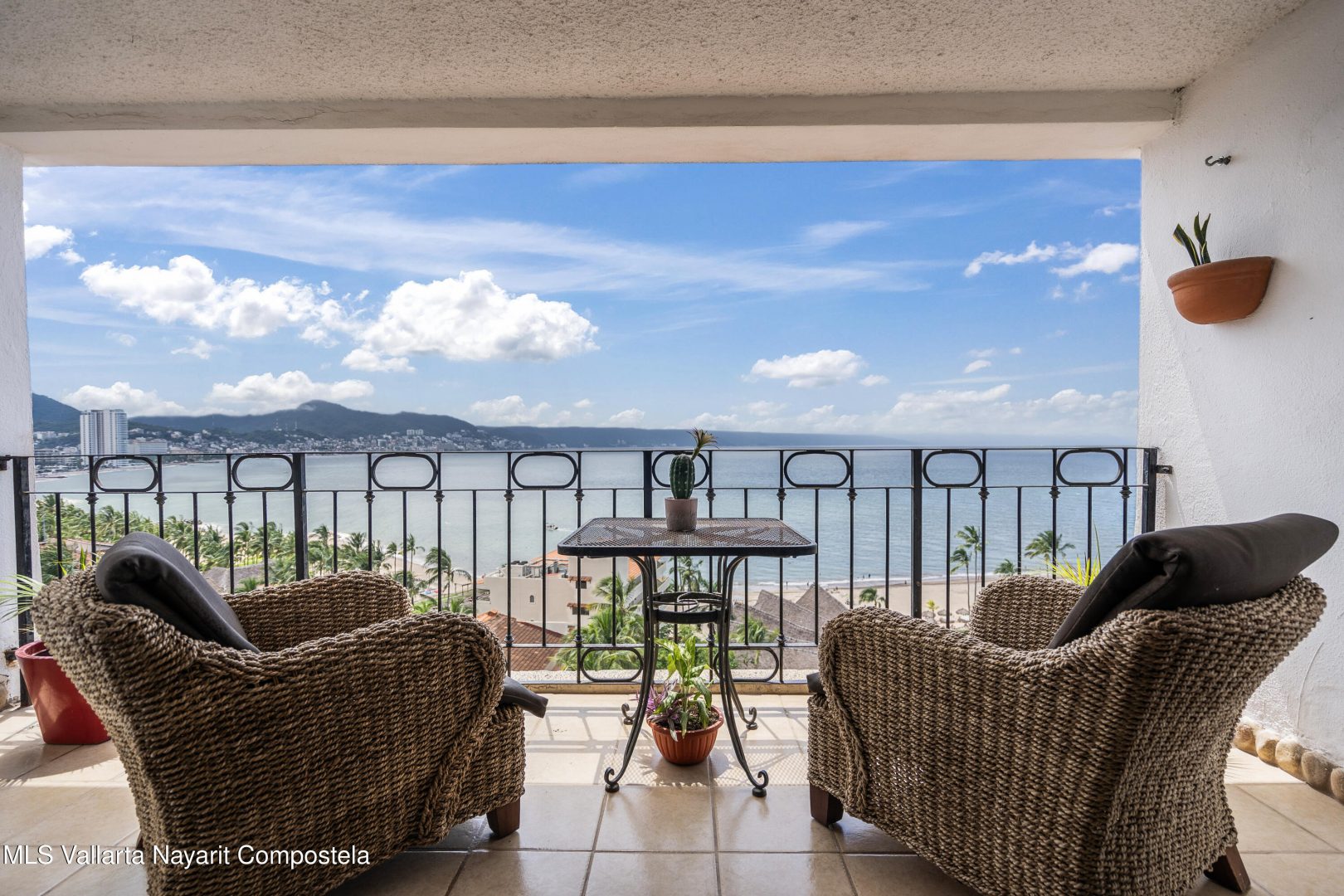 20251205061134813905000000-o