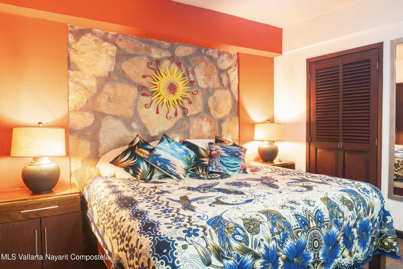 20251205204058742209000000-o