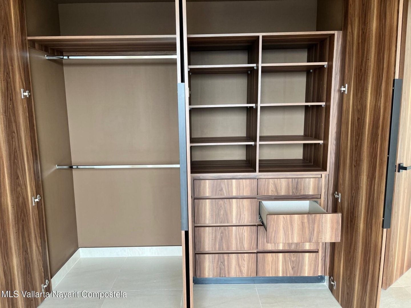 20251206194911722740000000-o