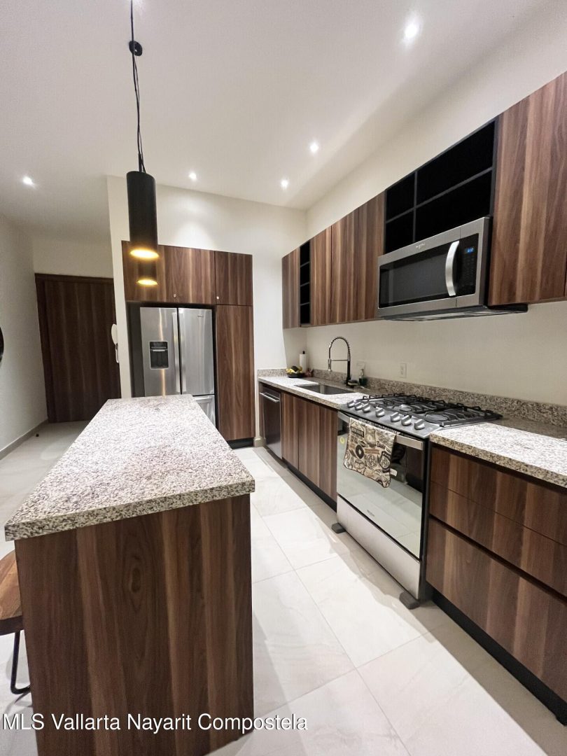 20251206194922701037000000-o