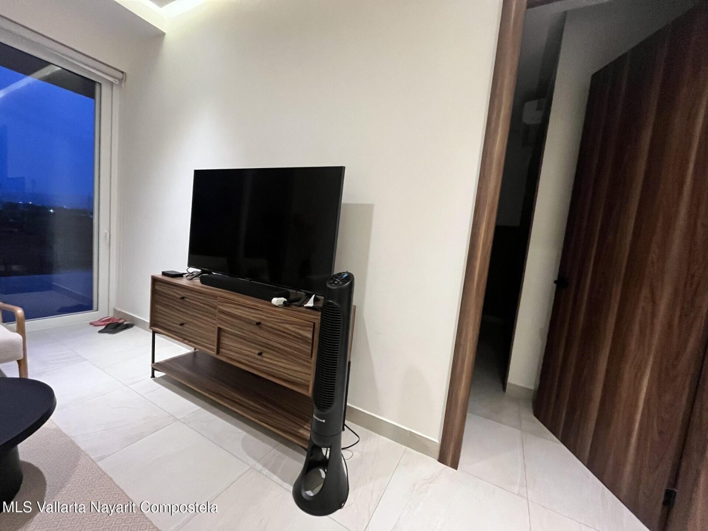 20251206194923488185000000-o