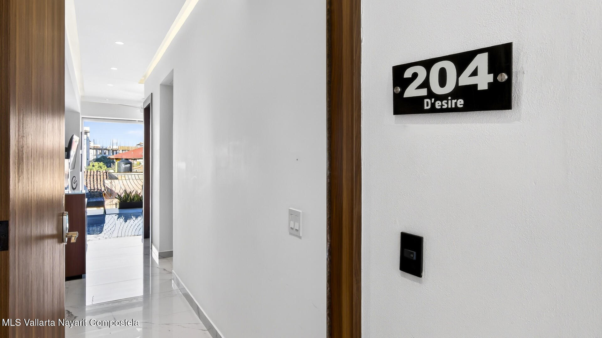 20251208000702617678000000-o