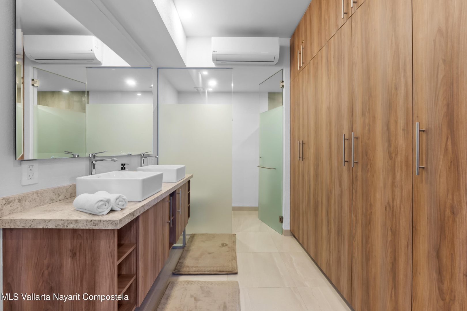 20251208190043360741000000-o