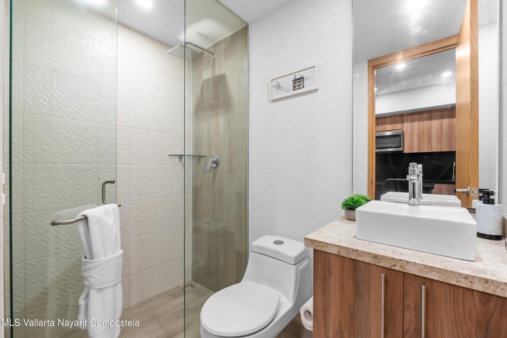 20251208190049297335000000-o