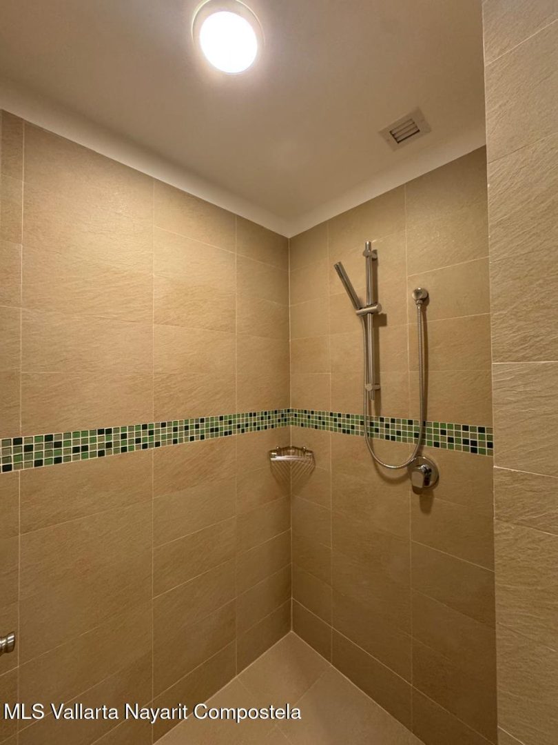 20251209145305199371000000-o