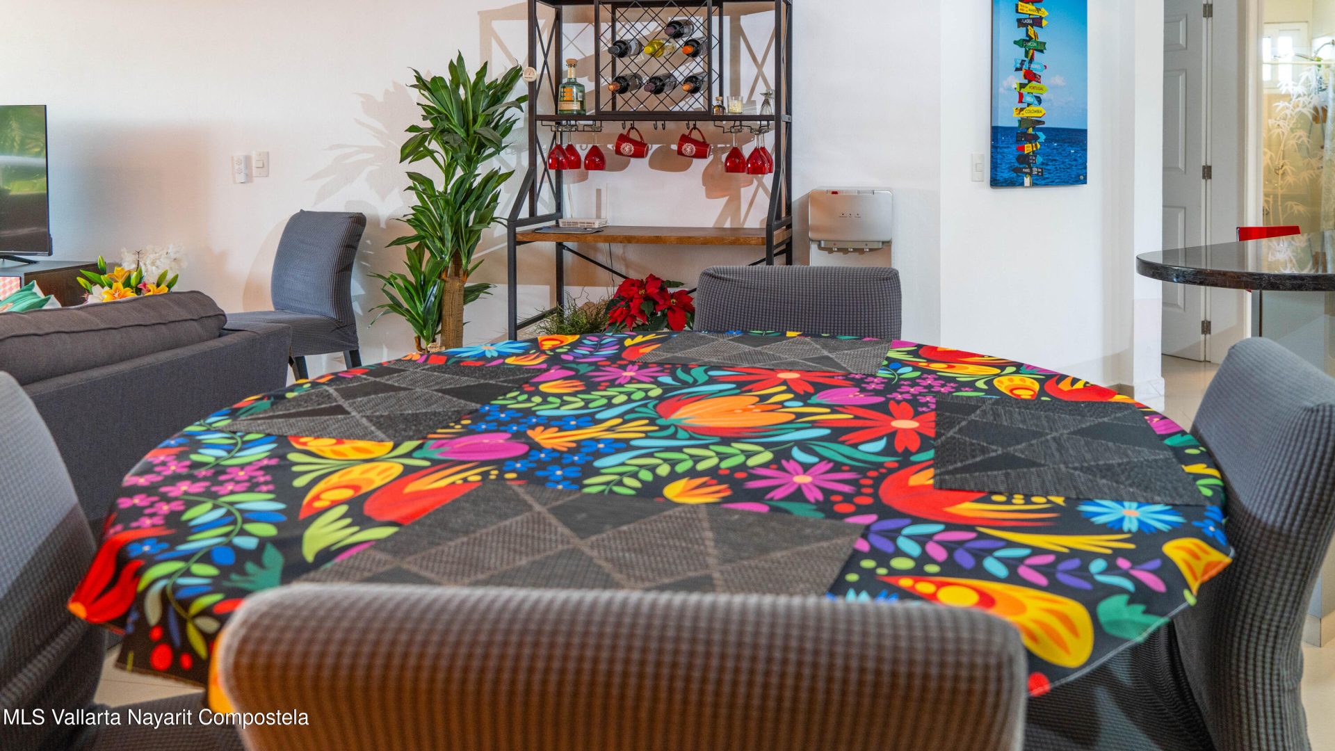 20251209211623551945000000-o