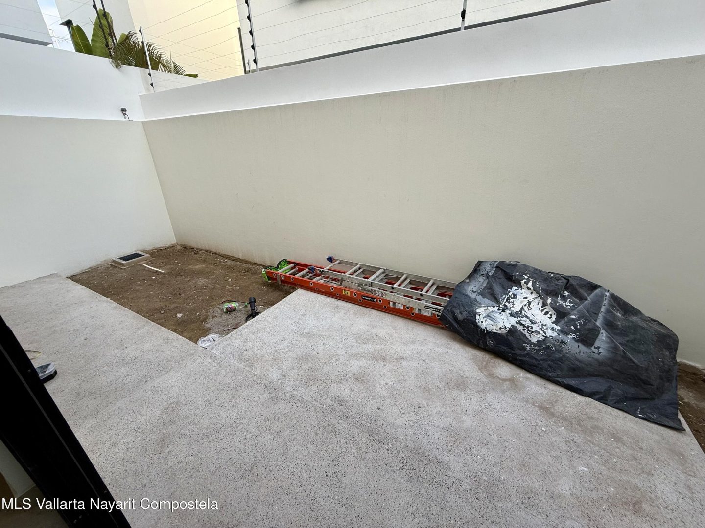 20251210001221260235000000-o