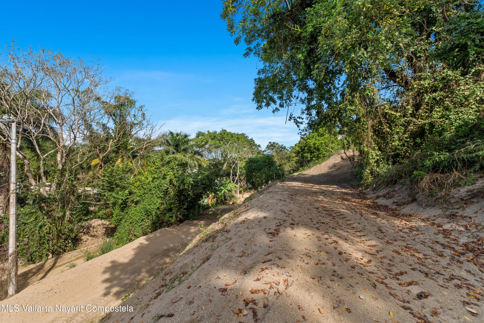 20251211171817191042000000-o