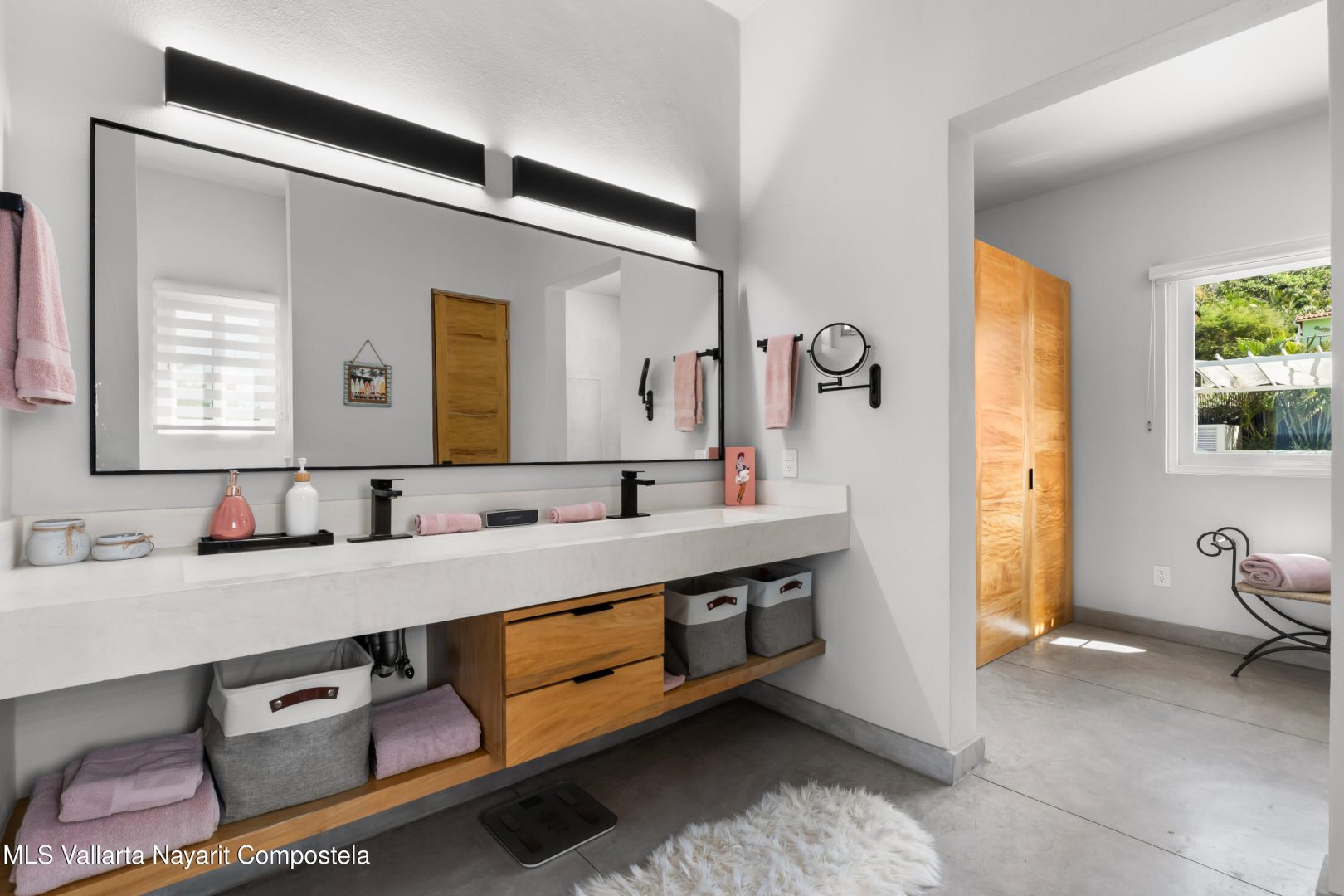 20251212060135016587000000-o