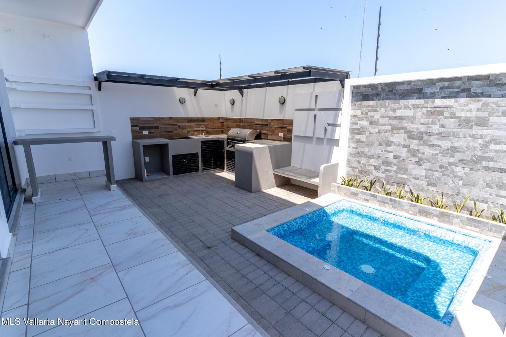 20251212213243966952000000-o