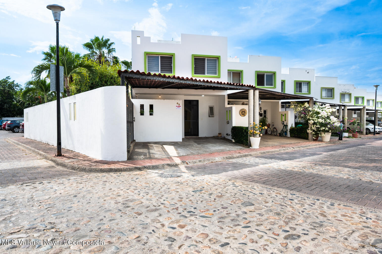 20251212234029893745000000-o