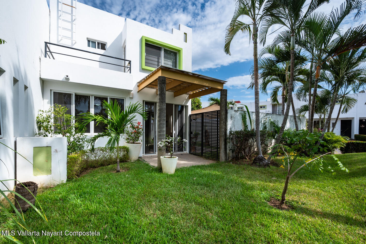 20251212234030615983000000-o