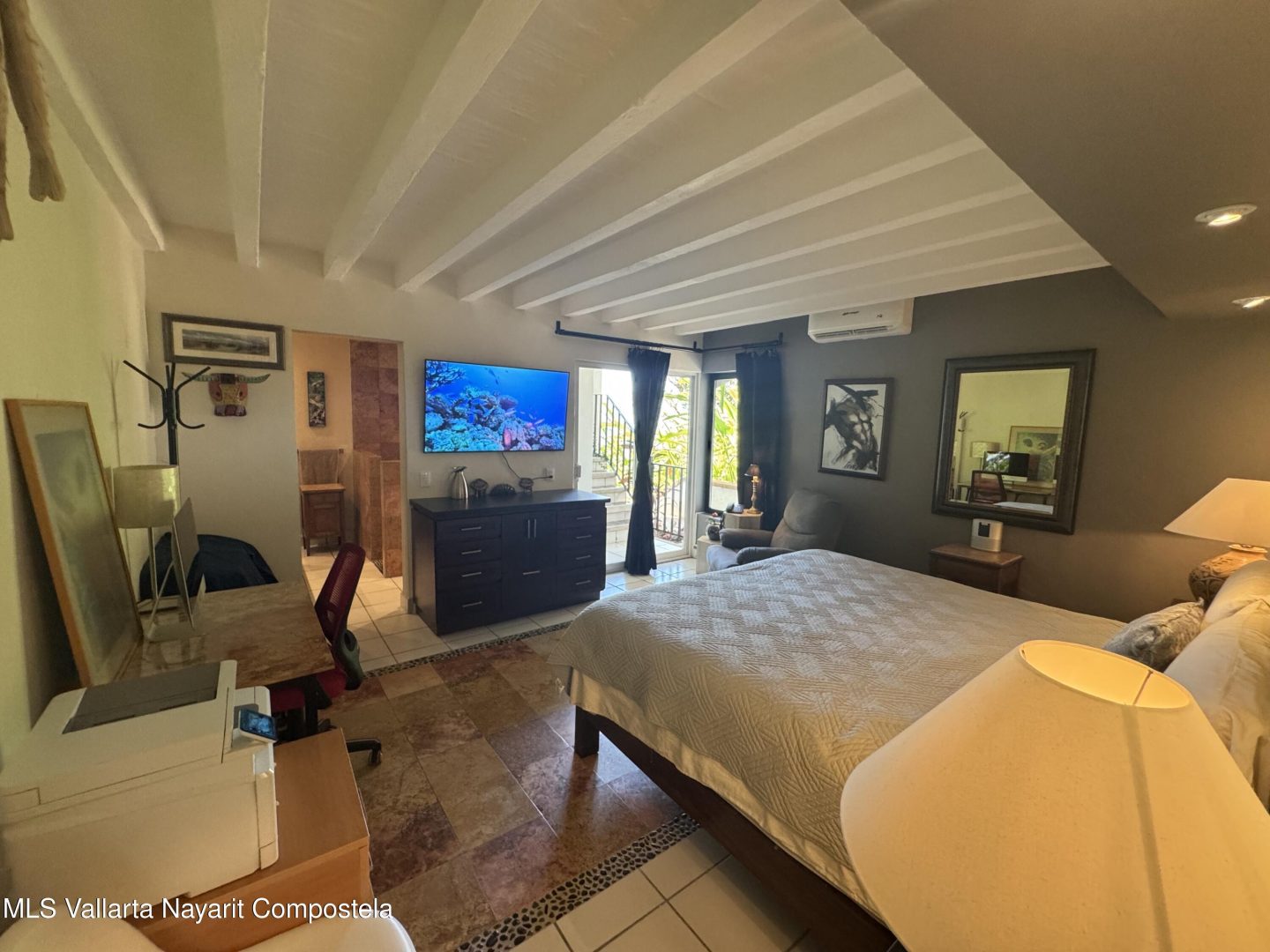 20251213184749774114000000-o