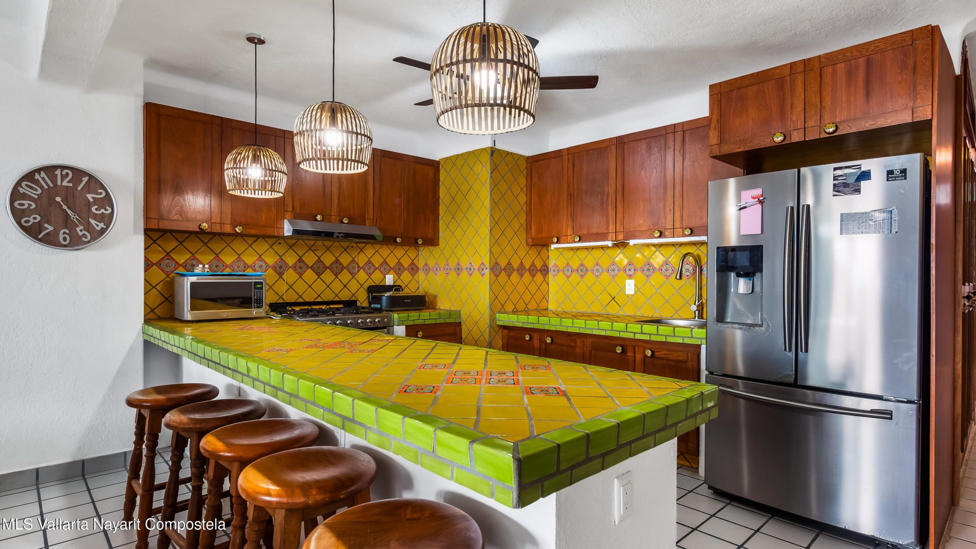 20251214100032460947000000-o