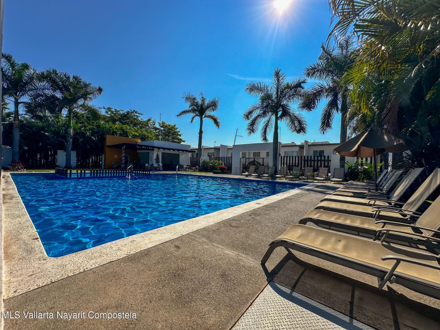 20251215220307839518000000-o