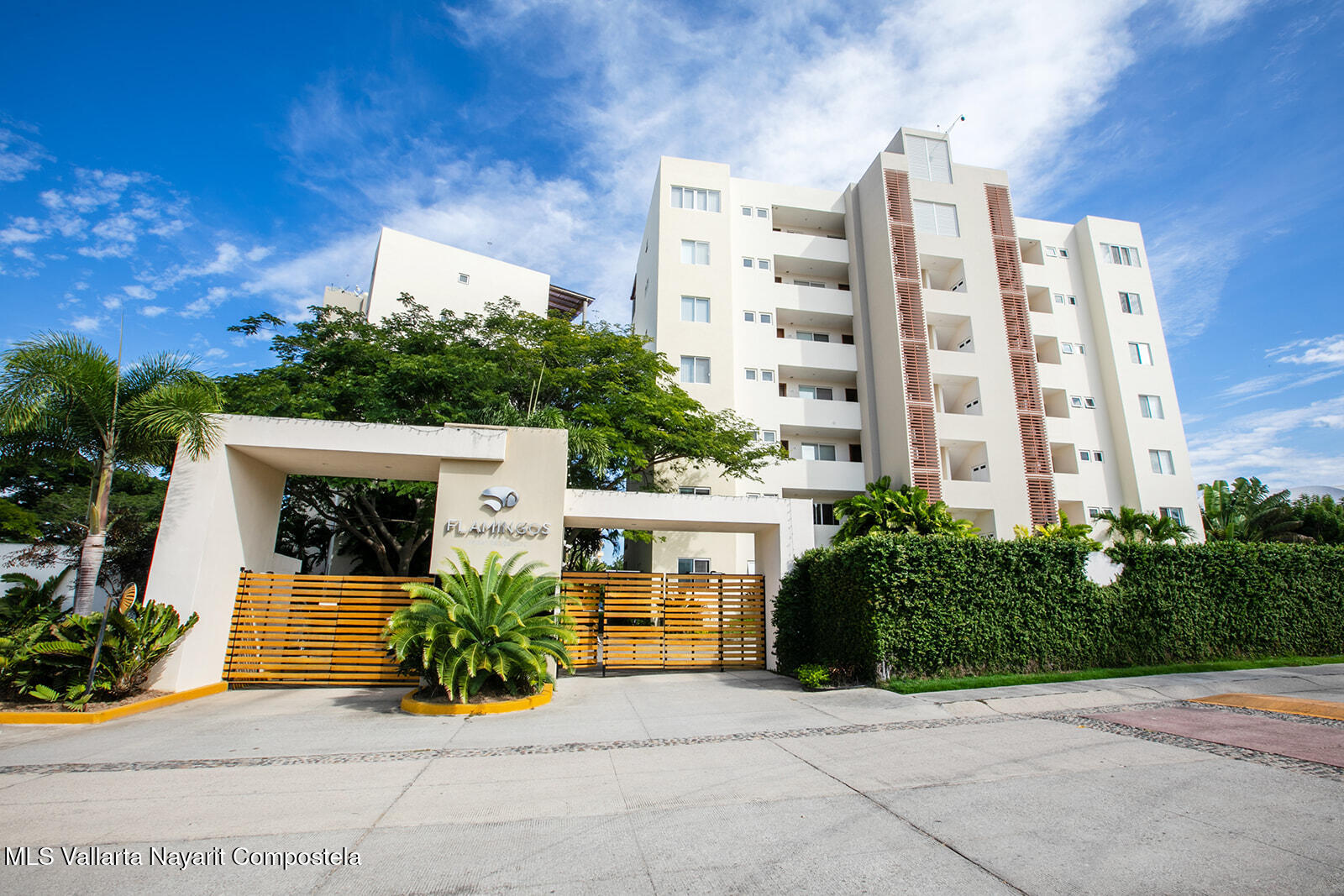 Jules Sanderson – Acosta Realty