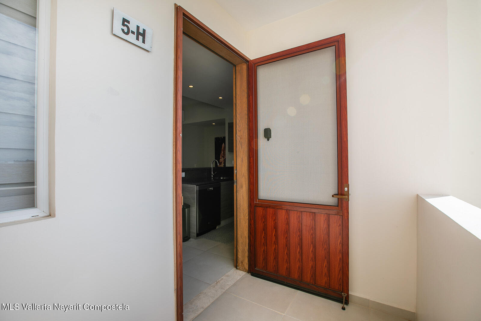 Jules Sanderson – Acosta Realty