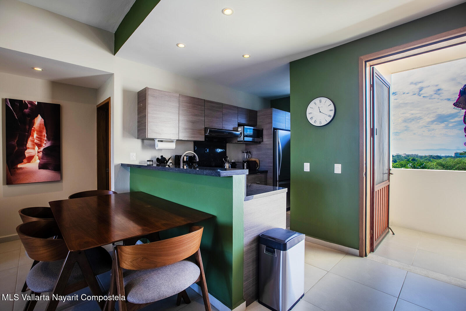 Jules Sanderson – Acosta Realty