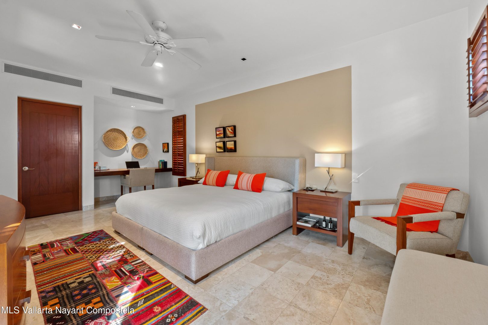 20251215234040021501000000-o