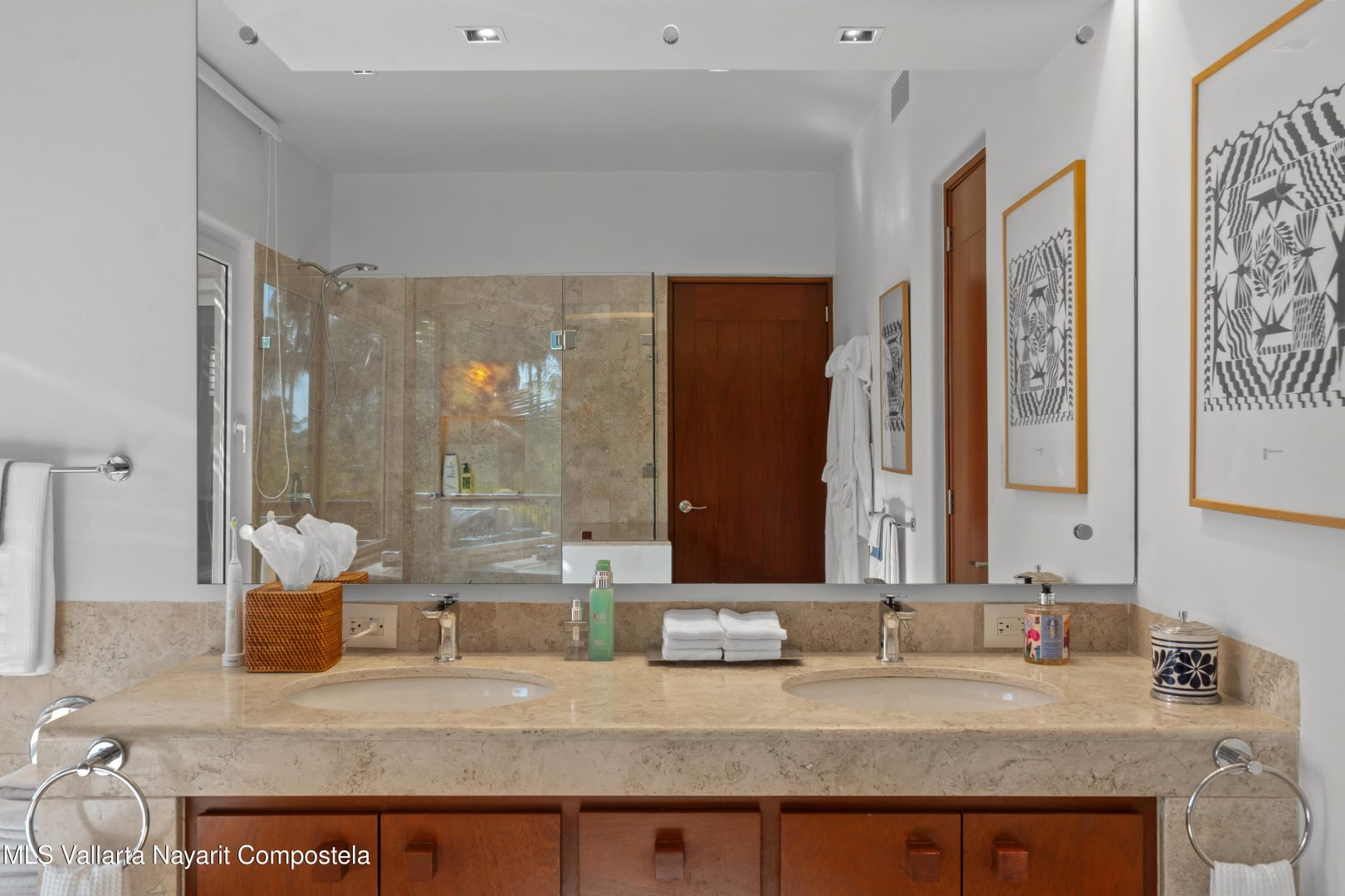 20251215234051036139000000-o